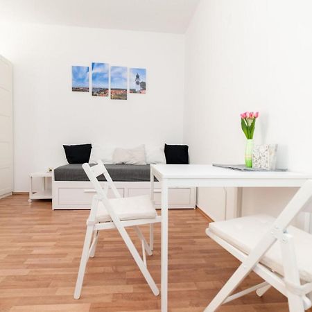 Mia Apartment Нови-Сад Экстерьер фото