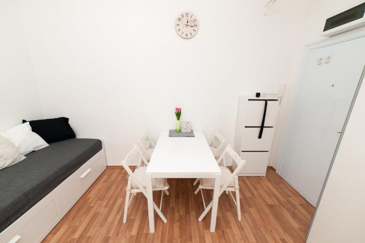 Mia Apartment Нови-Сад Экстерьер фото